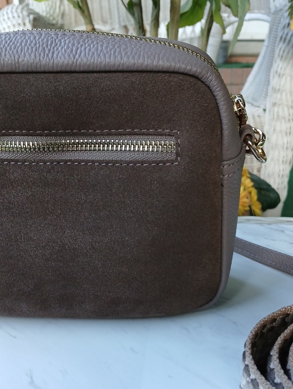 Pom Pom London City Crossbody Leather Bag - Picture 10 of 16